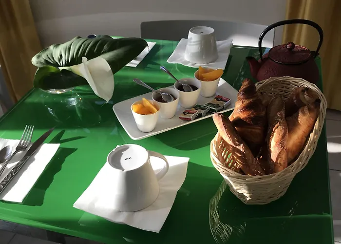 Le Castellamar فندق سانت ماكسيم