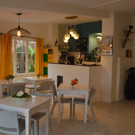 Le Castellamar 3* Сент-Максім
