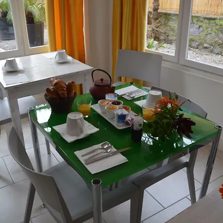 Le Castellamar 3* Sainte-Maxime