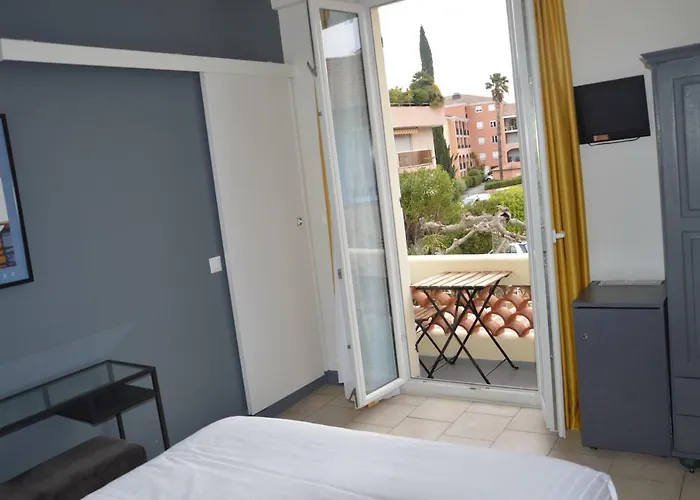 Le Castellamar Hotel 3*